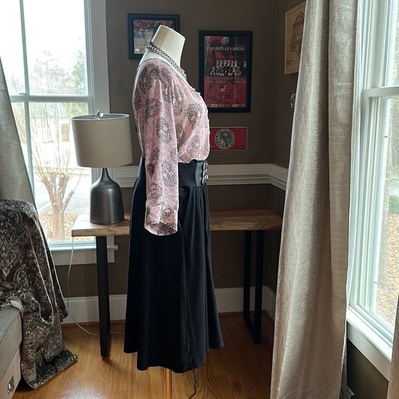 Torrid Black Ribbed Knit Skirt Size 1 - Picture 7 of 14